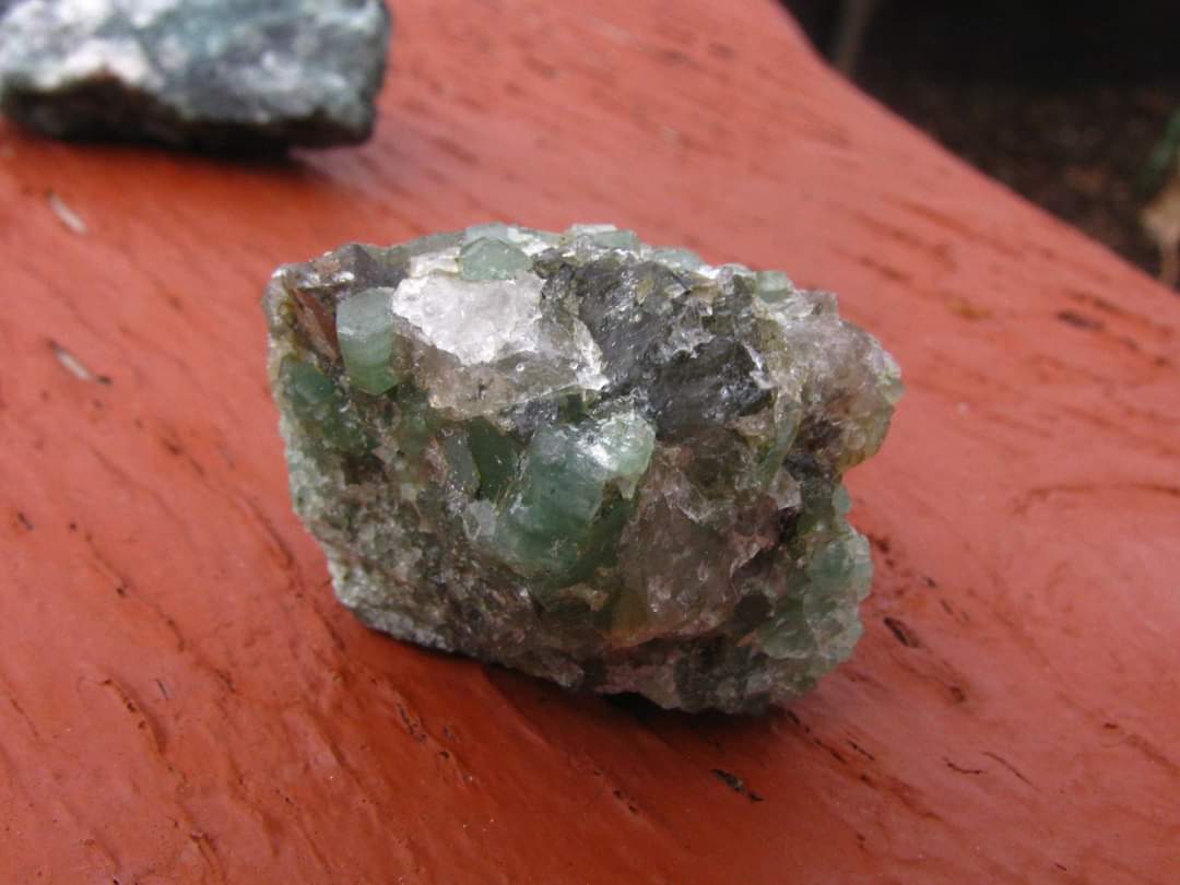 Emerald and Quartz Stones